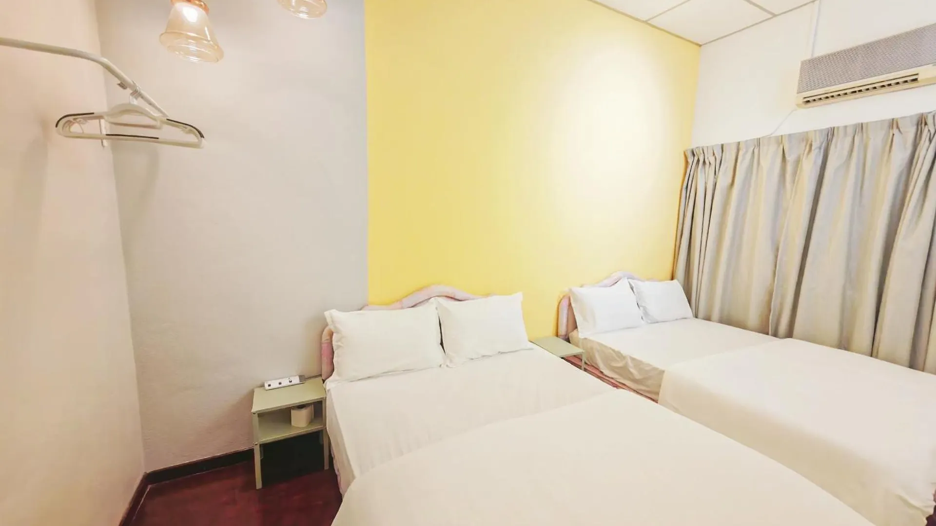 Vakantiehuis 7 Home4Stay Peaceful Gurneyterrace 4Br15Pax Shops & Eateries George Town